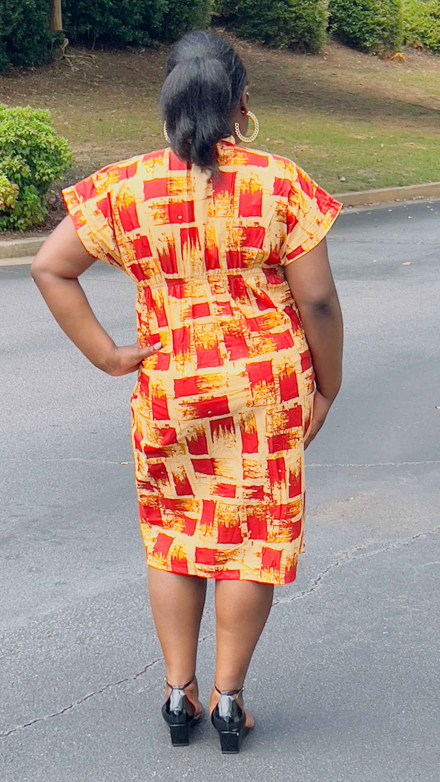 Women's Ankara Beige & Red-Stained Dress w/ Short Sleeves