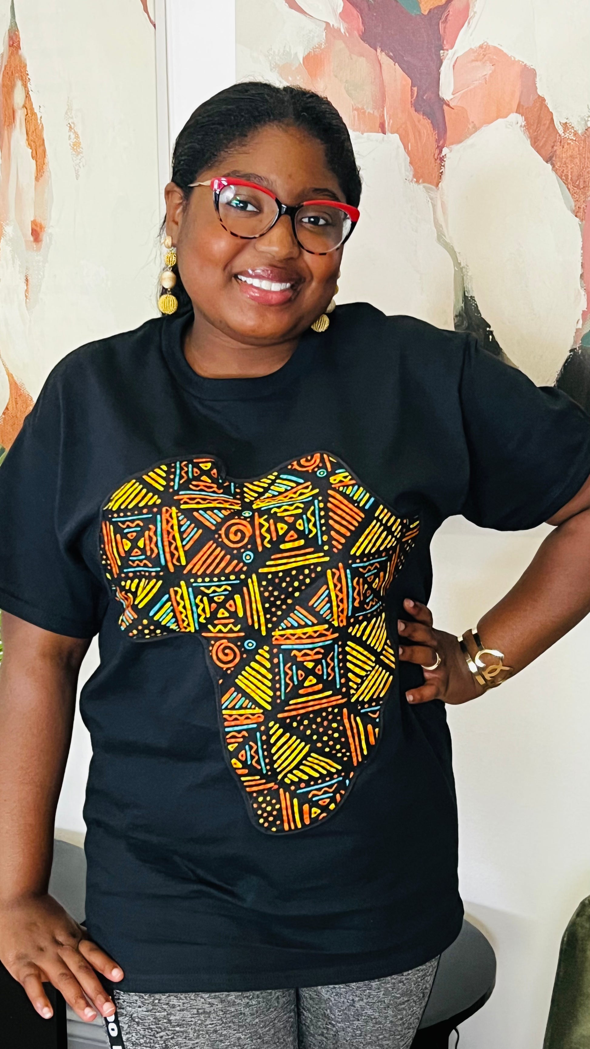 Unisex CUSTOM Black T-Shirt w/ Africa Map - Delightful Couture